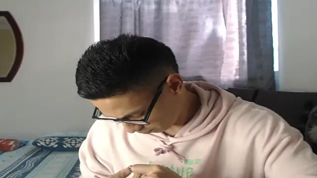 Tobicutee online show from March 5, 5:31 pm