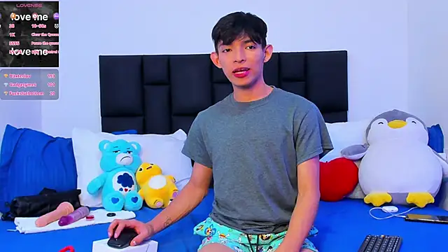 Snapshot of Tonny_twink_ chatting on March 12, 2:34 pm Tonny twink  online show from March 12, 2:34 pm