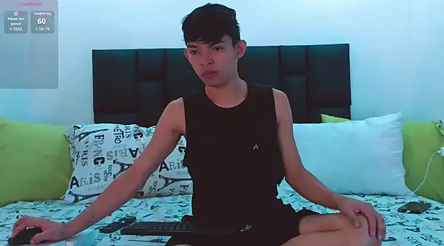 Snapshot of Tonny_twink_ chatting on January 31, 4:58 am Tonny twink  online show from January 31, 4:58 am