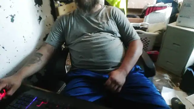 slickwill123 online show from June 8, 10:33 pm