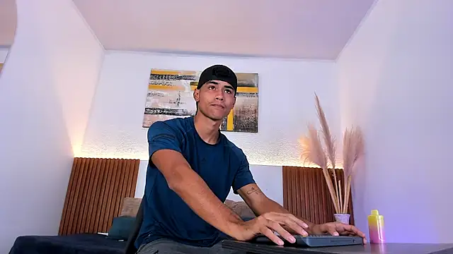 zander 2120 online show from November 10, 1:49 pm