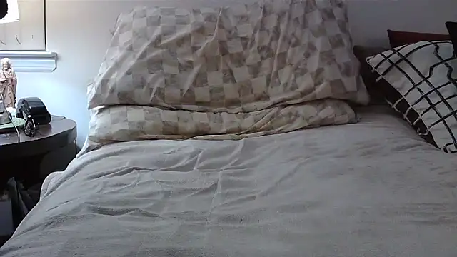 Hand69someguy online show from October 26, 2:46 am