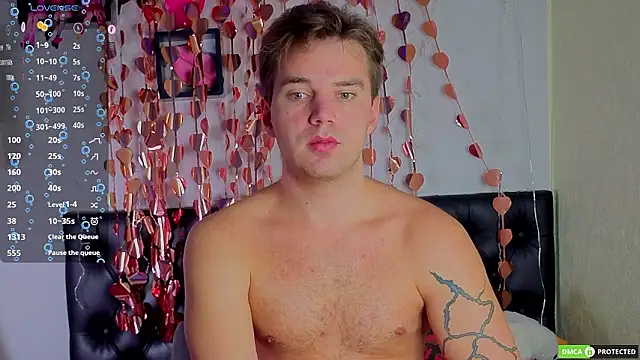 ArthurWhitee online show from February 12, 3:23 am