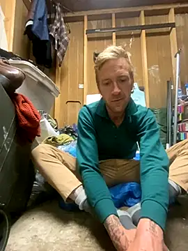 bentoverblonde online show from October 24, 2:46 am