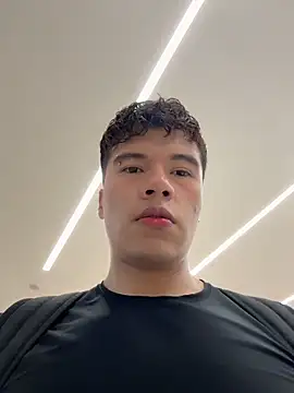 Logan smith1 online show from April 7, 7:25 pm