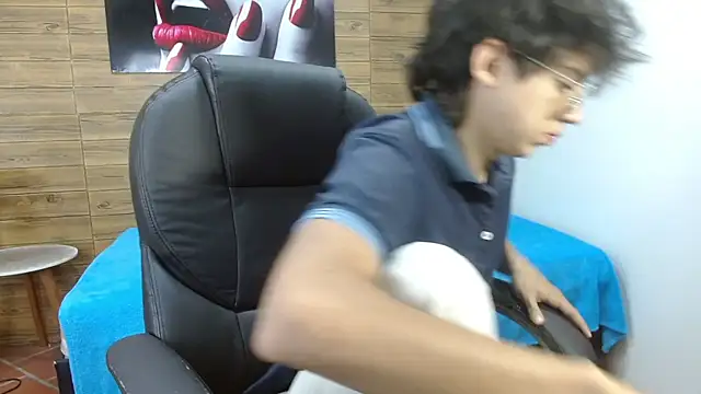 jhoellx online show from December 16, 7:32 pm