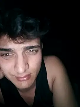 Snapshot of boy_3835 chatting on March 14, 3:15 am boy 3835 online show from March 14, 3:15 am