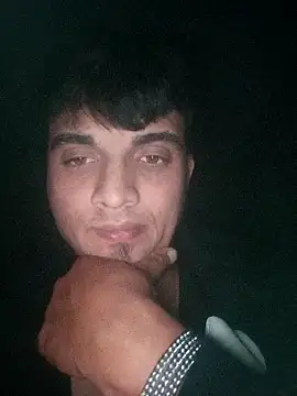 Snapshot of boy_3835 chatting on September 21, 9:26 pm boy 3835 online show from September 21, 9:26 pm