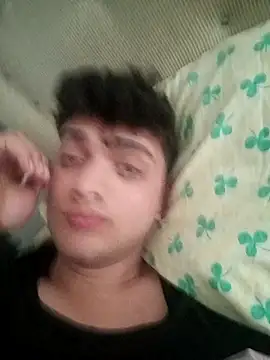 Snapshot of boy_3835 chatting on March 18, 12:50 pm boy 3835 online show from March 18, 12:50 pm