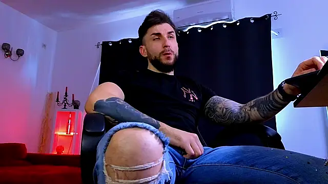 MightyAaron66 online show from February 24, 8:59 am