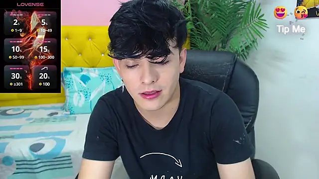 nolan twink1 online show from February 18, 5:33 pm