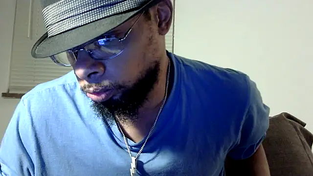 Snapshot of WhiskeyWood_DuhGOD chatting on February 22, 3:23 am WhiskeyWood DuhGOD online show from February 22, 3:23 am