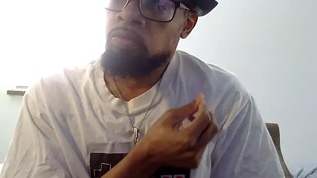 Snapshot of WhiskeyWood_DuhGOD chatting on October 8, 4:33 pm WhiskeyWood DuhGOD online show from October 8, 4:33 pm