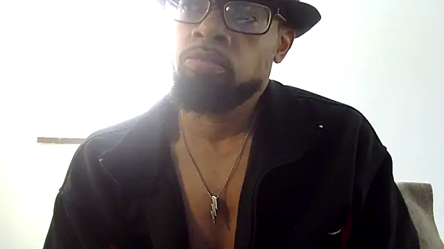 Snapshot of WhiskeyWood_DuhGOD chatting on October 10, 4:45 pm WhiskeyWood DuhGOD online show from October 10, 4:45 pm