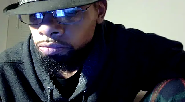 Snapshot of WhiskeyWood_DuhGOD chatting on March 13, 2:38 am WhiskeyWood DuhGOD online show from March 13, 2:38 am