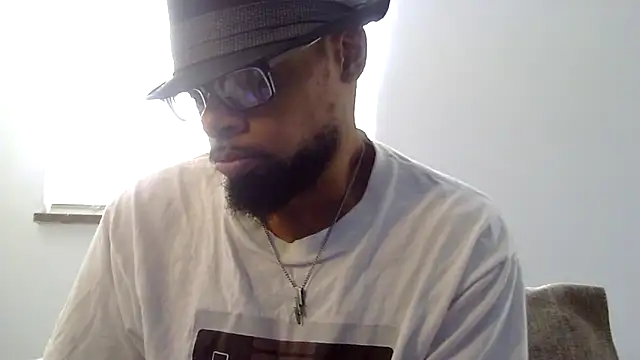 Snapshot of WhiskeyWood_DuhGOD chatting on October 9, 4:34 pm WhiskeyWood DuhGOD online show from October 9, 4:34 pm