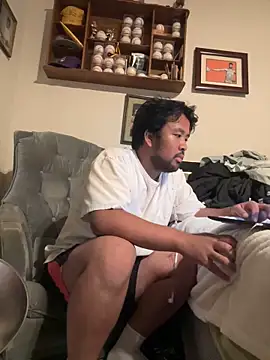 bigasianloads25 online show from May 18, 5:02 am
