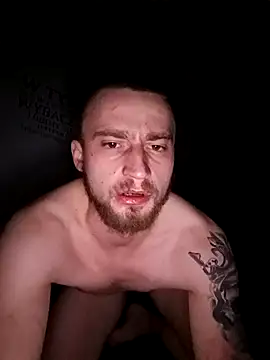 wariacik0024 online show from February 7, 1:57 am