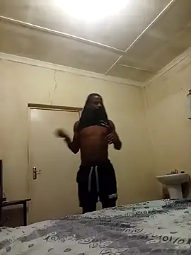 izinjamfee2 online show from January 6, 11:31 pm