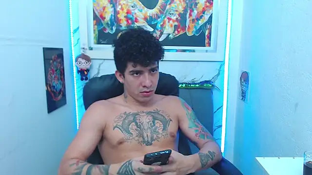 targuerian22 online show from November 6, 6:27 am