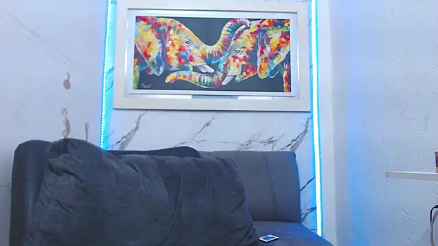 targuerian22 online show from March 4, 2:07 am