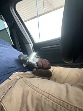 SukItSlo444 online show from April 16, 2:06 pm