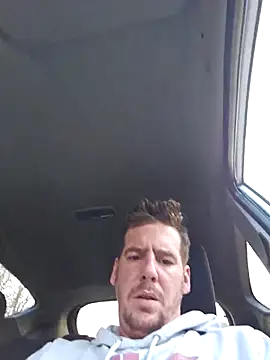 Titanhoott online show from December 4, 12:45 pm