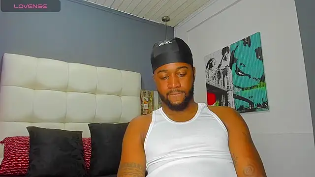 Drake Nassir4 online show from December 3, 3:29 pm