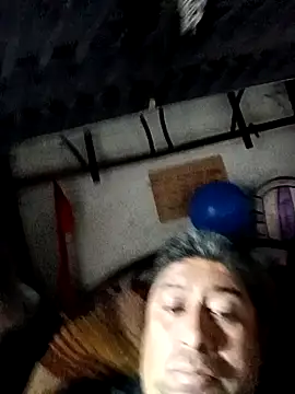 rayhot69 online show from December 13, 4:38 pm