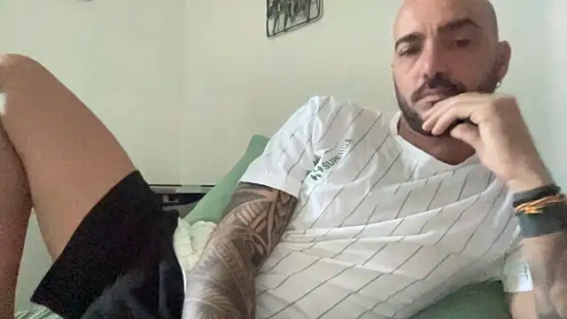 Snapshot of alessandromori91 chatting on September 14, 7:32 am alessandromori91 online show from September 14, 7:32 am