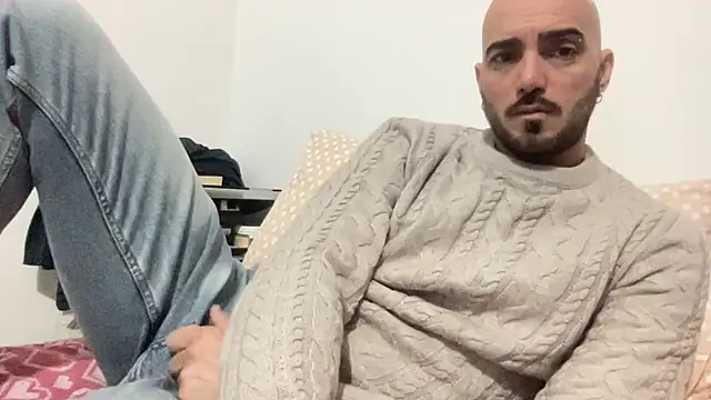 alessandromori91 online show from January 13, 8:46 pm