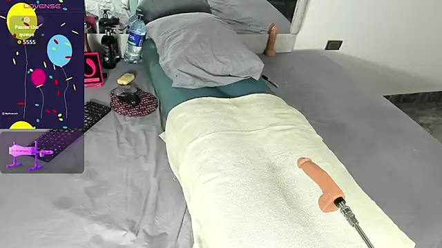 Benjamin Buster online show from April 18, 12:01 am