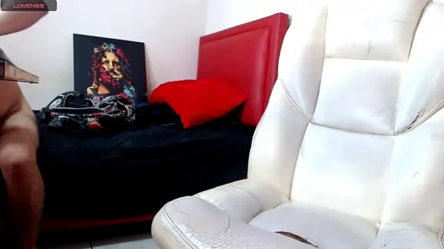 tonibelmont online show from November 8, 8:23 pm