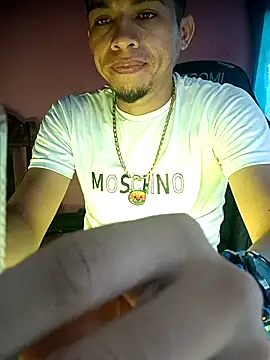 Snapshot of brattcumhot_ chatting on September 12, 7:14 pm brattcumhot online show from September 12, 7:14 pm