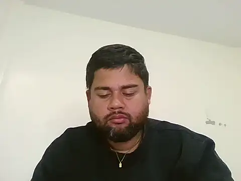 GABRIELGARCIA1313 online show from July 4, 4:10 pm