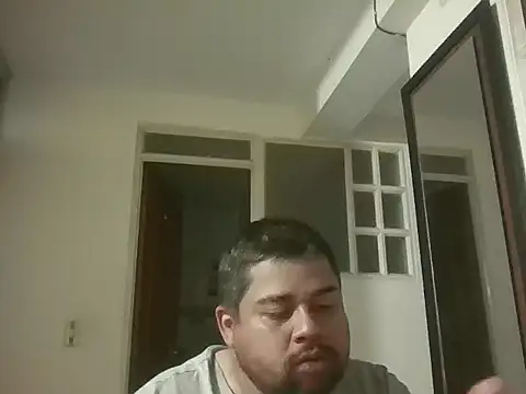 GABRIELGARCIA1313 online show from June 5, 12:04 am