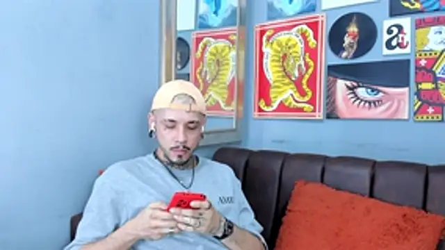 MurdockH online show from February 5, 8:16 pm