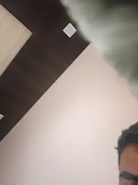 yourboy2000   online show from January 18, 11:23 am