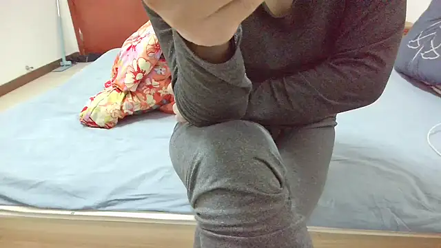 huzi518 online show from December 16, 6:37 pm