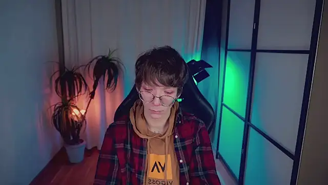 TommieH online show from January 19, 5:37 am