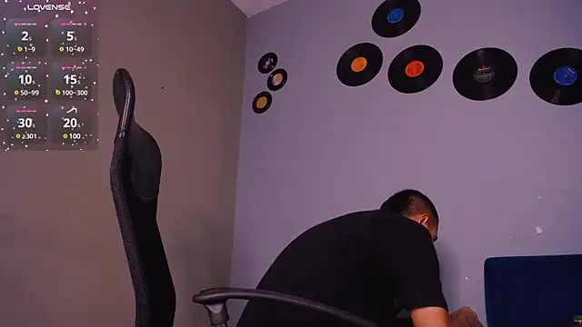 Bryansteban online show from March 12, 7:49 pm