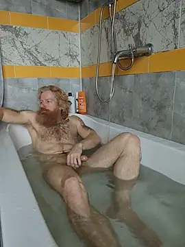 Gingerbeard40 online show from February 19, 7:05 am