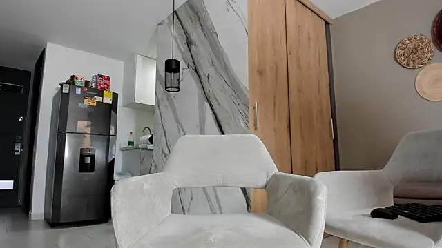 Snapshot of Huge_latin_cock chatting on February 10, 2:26 pm Huge latin cock online show from February 10, 2:26 pm