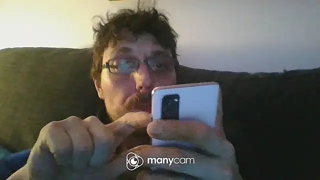 Snapshot of redtoyanal chatting on March 5, 11:27 pm redtoyanal online show from March 5, 11:27 pm