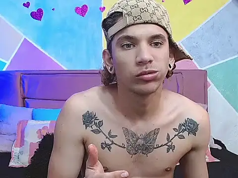 tylor boy online show from October 5, 4:16 am