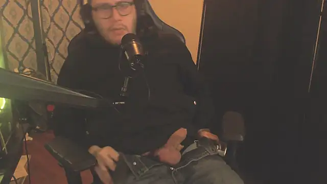 chicostick413 online show from February 2, 12:20 am