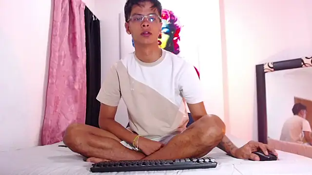 enjoy vibes online show from February 7, 12:23 pm