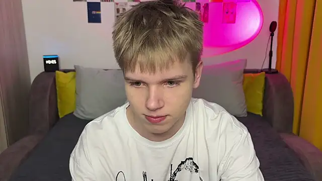 metratok online show from March 4, 8:05 pm