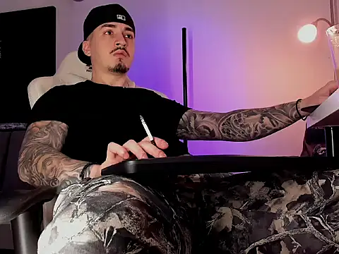 uptomatty online show from January 17, 8:28 am