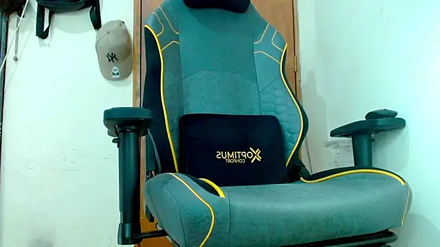 Danyer33 online show from March 20, 10:24 pm